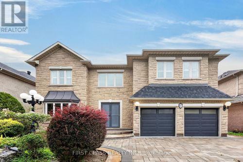 67 Black Walnut Cres, Richmond Hill, ON, L4B3S3 | Card Image