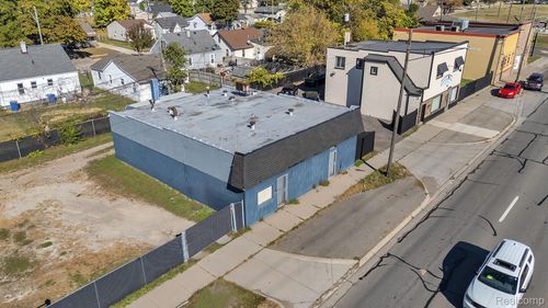 12433 E 8 Mile Rd, Warren, MI, 48089-3137 | Card Image