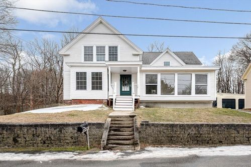 10 Bennett St, Pepperell, MA, 01463-1501 | Card Image