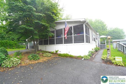 6 Briarwood Ct N, Bath, PA, 18014-8202 | Card Image