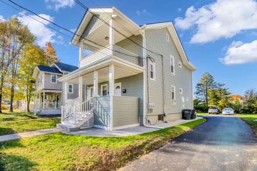 27 Clermont St, Hartford, CT, 06106-3904 | Card Image