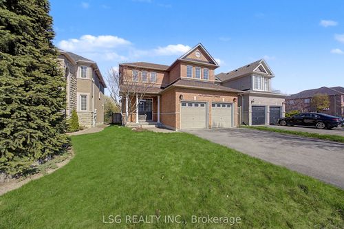 149 Deerwood Crescent, Richmond Hill, ON, L4E4B7 | Card Image