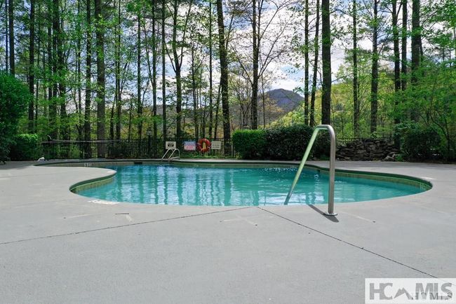256 Scotch Highlands Loop, Home with 3 bedrooms, 4 bathrooms and null parking in Sapphire NC | Image 9