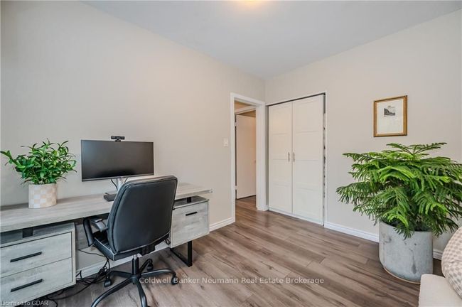 28 Winston Cres, House other with 3 bedrooms, 2 bathrooms and 1 parking in Guelph ON | Image 16