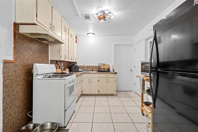 3721 Avalon Ave, House other with 4 bedrooms, 2 bathrooms and 1 parking in Port Arthur TX | Image 11