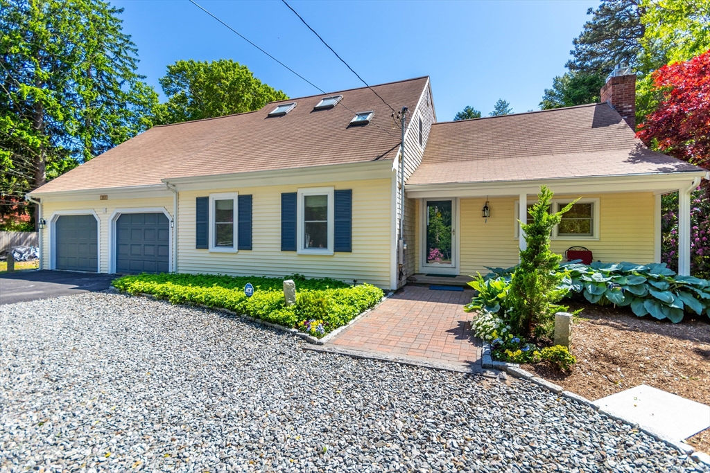 Race Ln, Marstons Mills, MA 02648