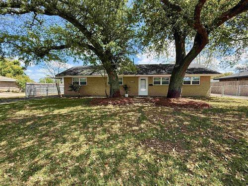 4539 Sale Ln, Lake Charles, LA, 70605-5421 | Card Image