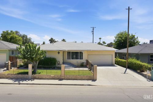 1019 Sterling Rd, Bakersfield, CA, 93306-5552 | Card Image