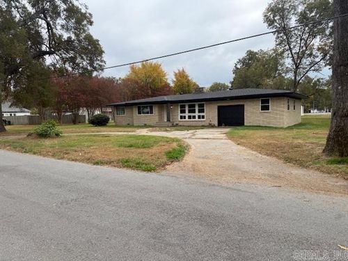 307 E 5th St, Carlisle, AR, 72024-8626 | Card Image