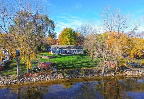 13423 44th St Ne, Spicer, MN, 56288-9331 | Card Image