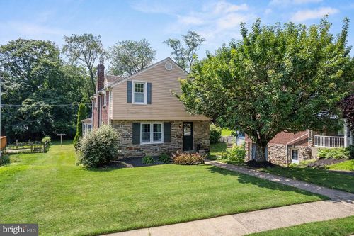 2132 Jenkintown Rd, GLENSIDE, PA, 19038-5314 | Card Image