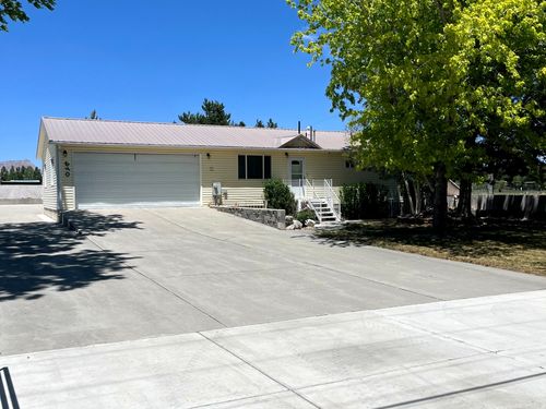 640 W Canyon Rd, Ferron, UT, 84523-7760 | Card Image