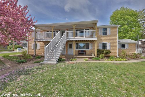 a-11-124 Skiff Ave, Vineyard Haven, MA, 02568-5580 | Card Image