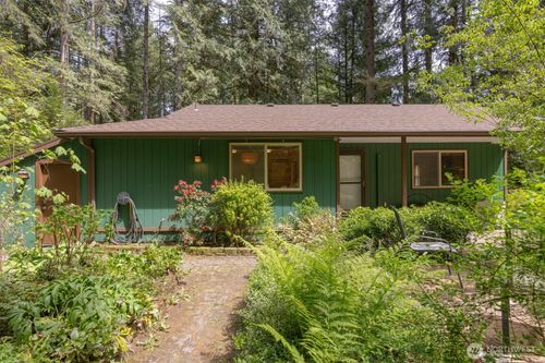7375 Mt Baker Hwy, Deming, WA, 98244-9576 | Card Image