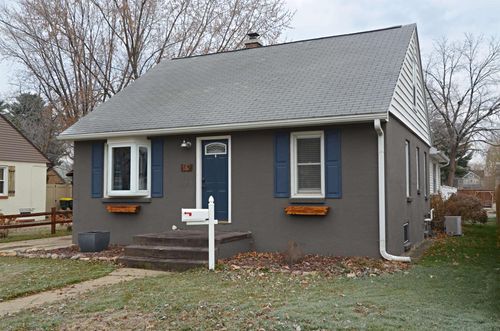 60 Grand Ave, Prairie Du Sac, WI, 53578-1536 | Card Image