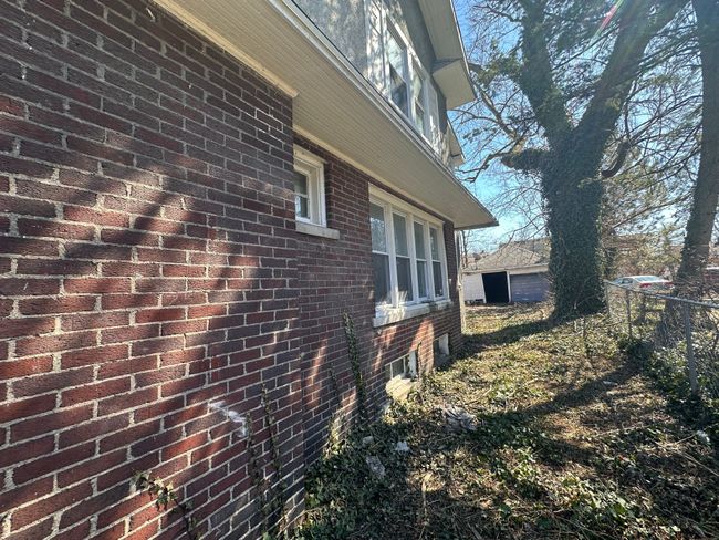 150 Mclean St, House other with 5 bedrooms, 2 bathrooms and null parking in Highland Park MI | Image 7