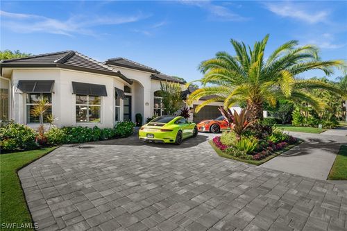 985 Spanish Moss Trl, NAPLES, FL, 34108-2413 | Card Image