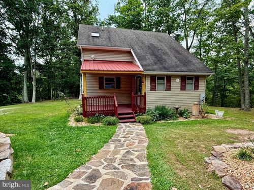 348 Trapper Ridge Ln, HEDGESVILLE, WV, 25427-6151 | Card Image