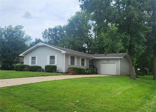 406 E Tuggle St, Gallatin, MO, 64640-9400 | Card Image