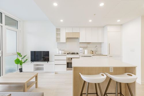 13573 98a Ave, Surrey, BC, V3T0X1 | Card Image