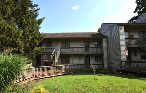 2008 E Waters Edge Dr, Bloomington, IN, 47401-8494 | Card Image