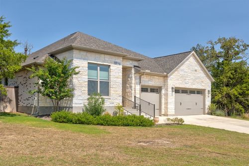 132 Darst Ln, Bastrop, TX, 78602-5408 | Card Image