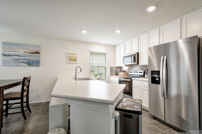 6542 Cibolo Spgs, House other with 3 bedrooms, 2 bathrooms and null parking in Converse TX | Image 7