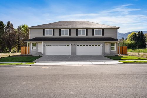 171-167 Se Champagne Ct, Grants Pass, OR, 97527-5151 | Card Image