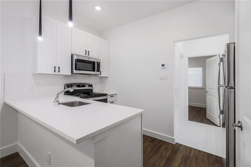 105-908 Poplar St, Austin, TX, 78705-3933 | Card Image
