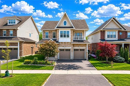 27 Tremaine Dr, Kitchener, ON, N2A4L9 | Card Image