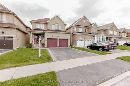 50 Young Dr, Brampton, ON, L6Y0P3 | Card Image