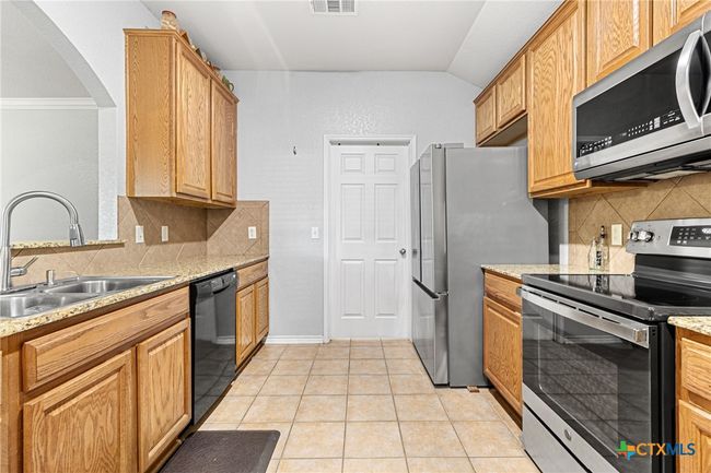 36 Golden Poppy Loop, House other with 3 bedrooms, 2 bathrooms and null parking in Belton TX | Image 8