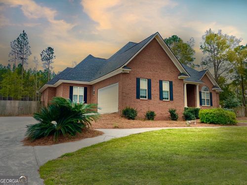 225 Wellington Cir, Statesboro, GA, 30458-9157 | Card Image