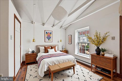 b-536 Montrose St, PHILADELPHIA, PA, 19147-4041 | Card Image