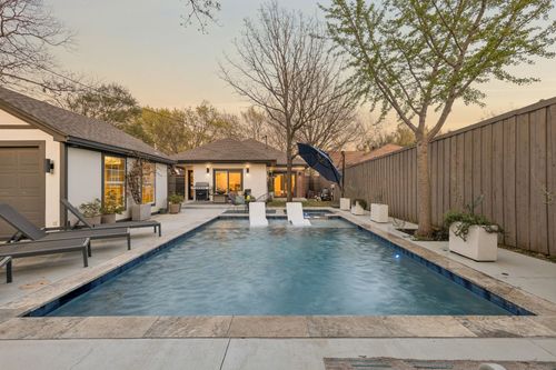 1419 S Montreal Avenue, Dallas, TX, 75208 | Card Image