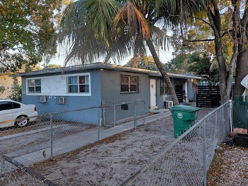 1262 - 1264 Nw 46th St, Miami, FL, 33142 | Card Image