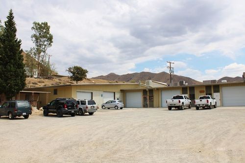 9890 Sierra Way, Kernville, CA, 93238-9770 | Card Image