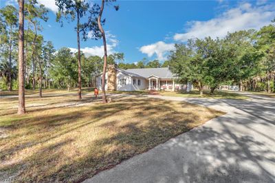 2825 Jenkins Way, House other with 4 bedrooms, 5 bathrooms and null parking in Naples FL | Image 3