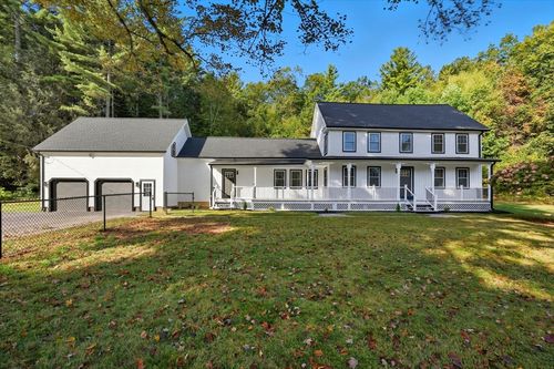 75 Lead Mine Rd, Southampton, MA, 01073-9301 | Card Image