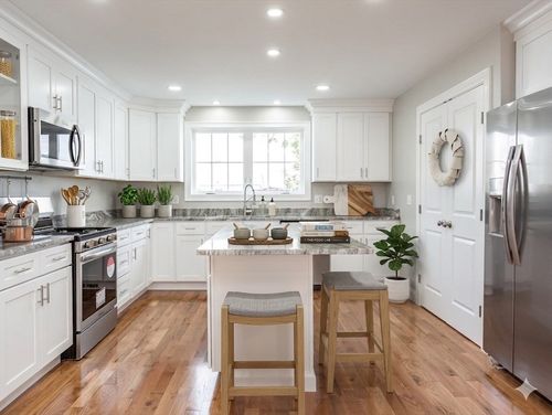2-579 Summit St, Fall River, MA, 02724-1776 | Card Image