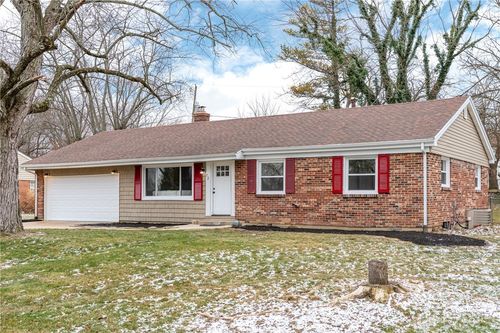 225 S Main St, Centerville, OH, 45458-2559 | Card Image