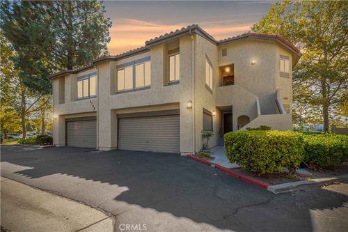 208-3168 Darby St, Simi Valley, CA, 93063 | Card Image