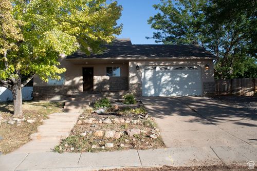 41 770, Santaquin, UT, 84655-7915 | Card Image