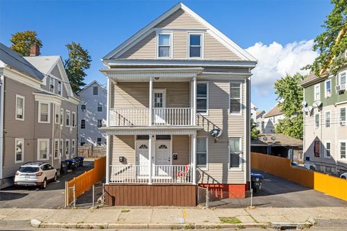 249 Orms St, Providence, RI, 02908-4929 | Card Image