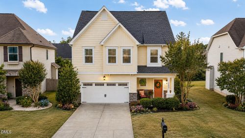 7633 Mapleshire Dr, Raleigh, NC, 27616-9078 | Card Image