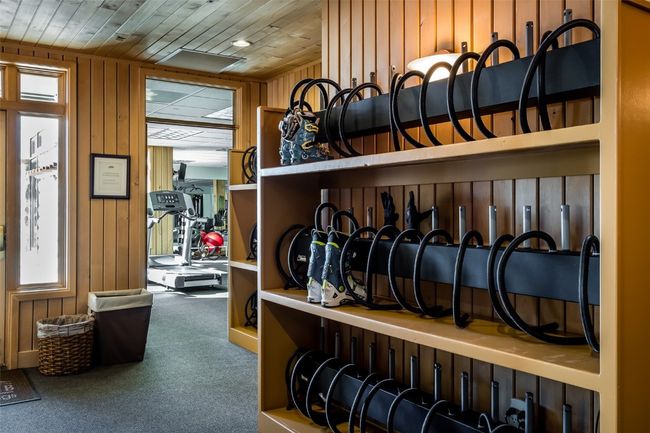 Ski locker room | Image 27