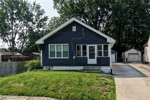 1870 Shaw Ave, Akron, OH, 44305-4356 | Card Image