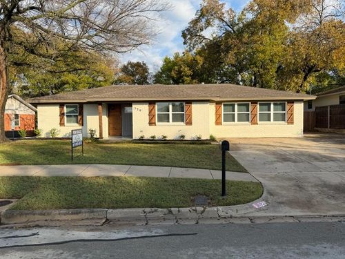 520 W Redbud Dr, Hurst, TX, 76053-6607 | Card Image