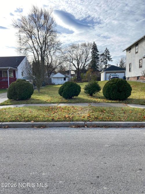 1749 Milburn Ave, Toledo, OH, 43606-4418 | Card Image