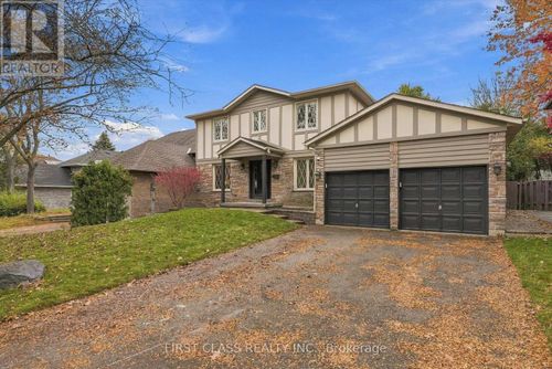 9 Briarwood Rd, Markham, ON, L3R2W7 | Card Image
